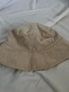 Women's Cream and Tan Hat